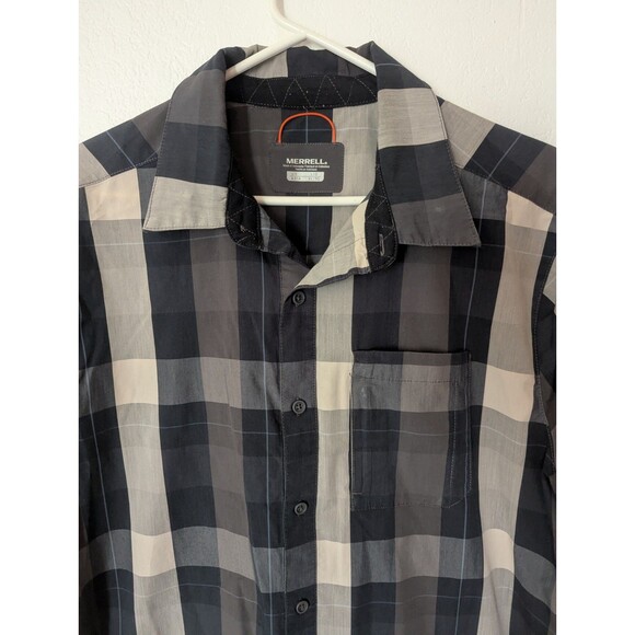 Merrell Shirt Mens Large Plaid Fall Outdoor Hiking Short Sleeve Button Up - Picture 2 of 6